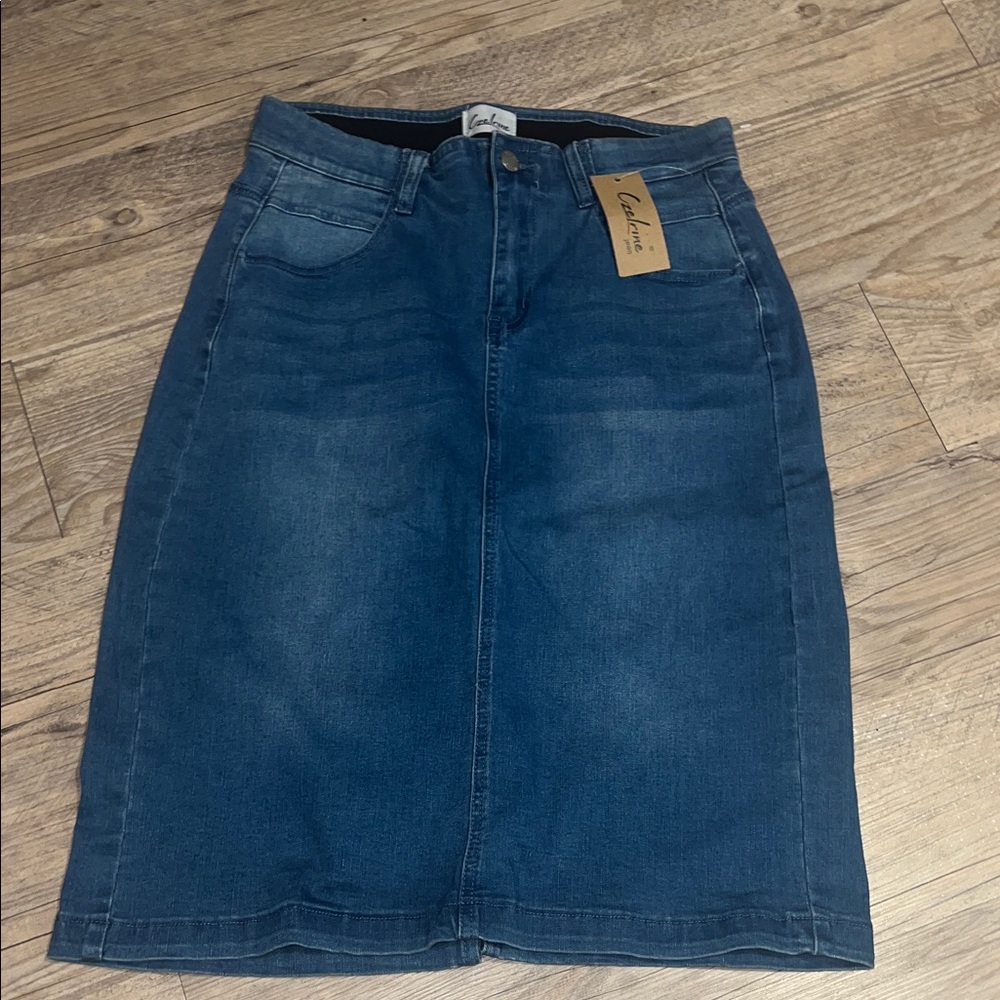 Cato Light Blue Denim Skirt with Black Waistband